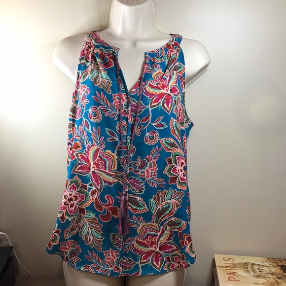 Rose & Olive Tops - 🌺 Rose & Olive (NWT)🌺…Women’s S…Floral Print Sleeveless Blouse/Top!